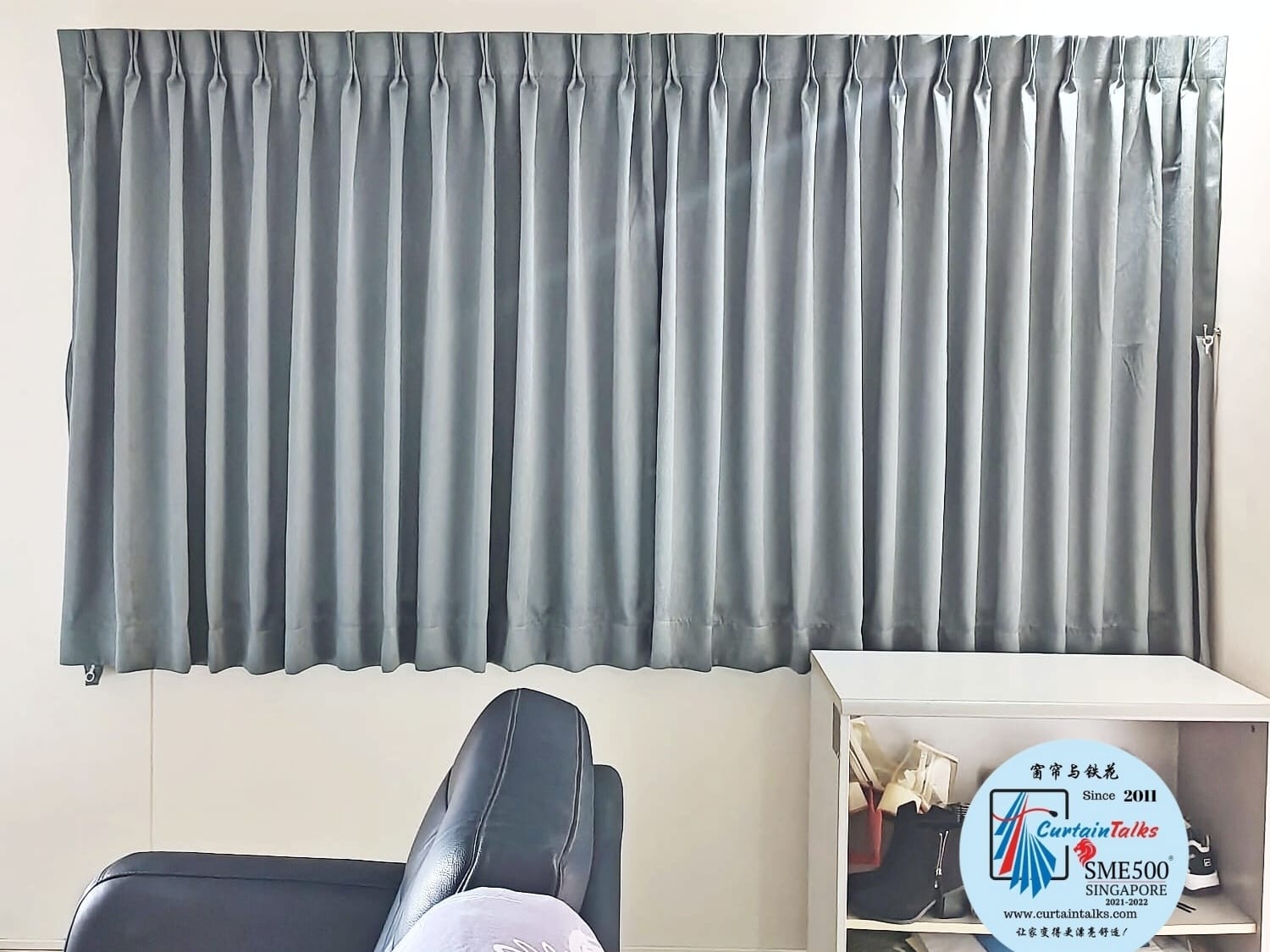 This is a Picture of Half-height curtain at Singapore HDB 714 Tampines Street 71